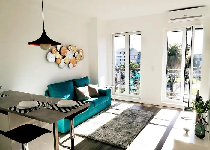 Window Garden 아파트